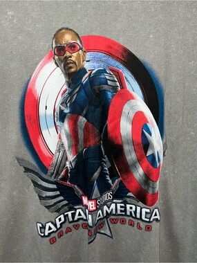 Marvel Captain America Brave New World Graphic Tee - Gray/Red/Blue